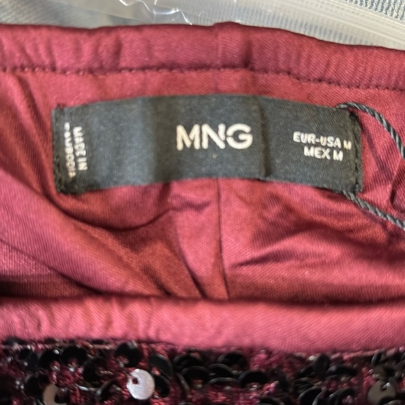 Mango MNG Sequin Shorts Women's US Size M Burgundy Stretch Pull on NEW - Picture 4 of 10